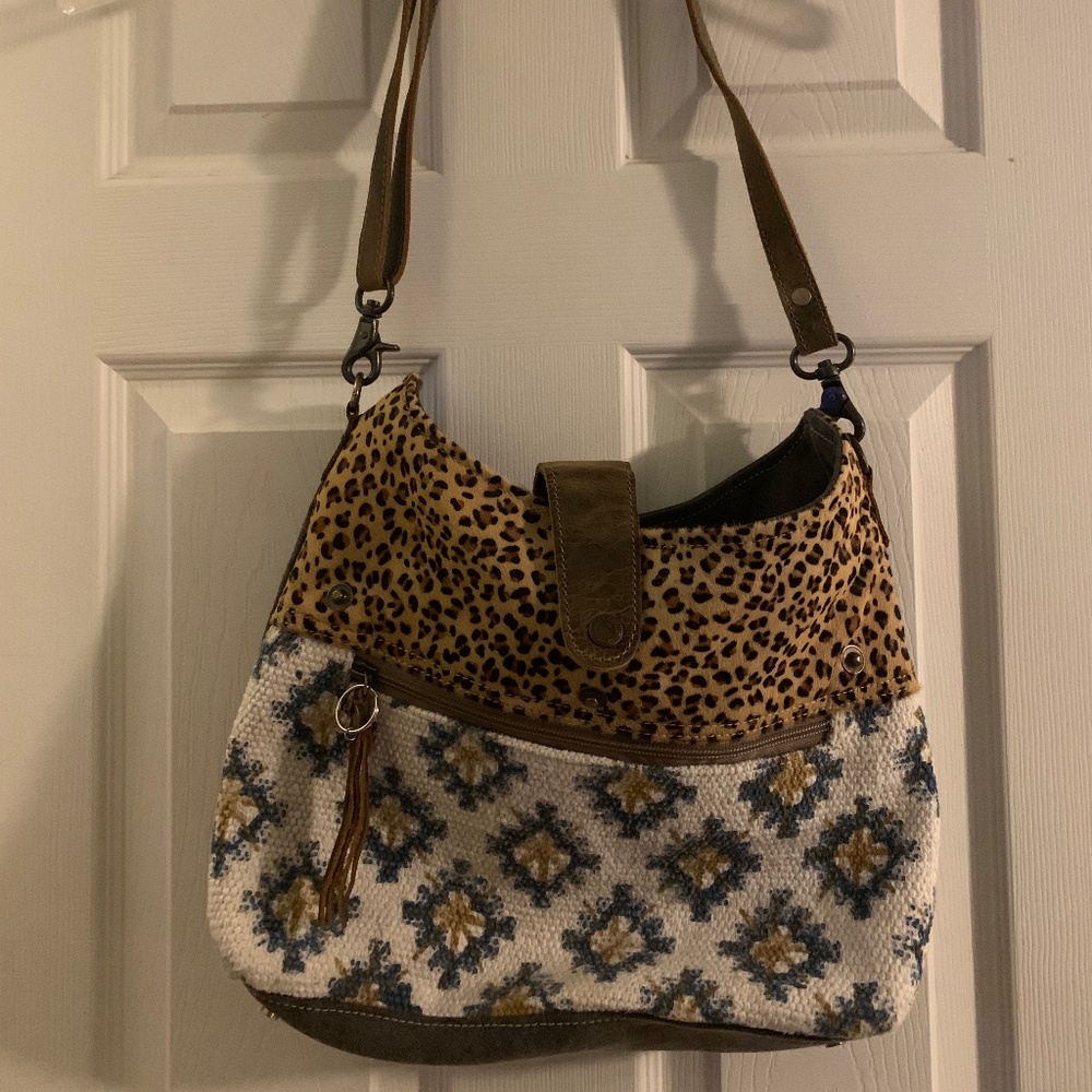 Myra Crossbody Bag